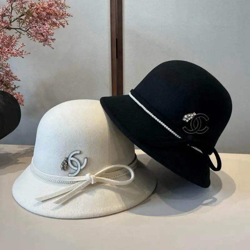Chanel top hat 090816